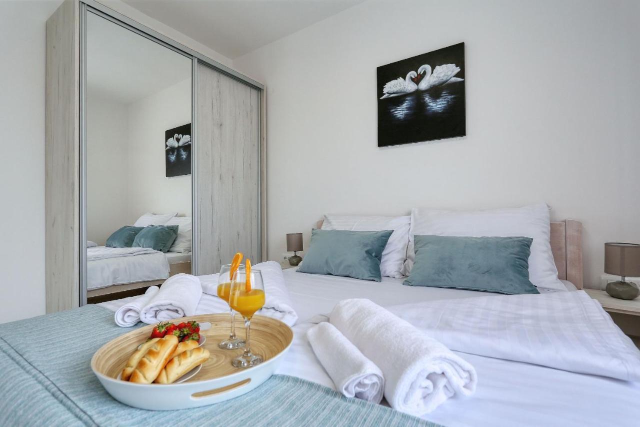 Apartments Bonaca With Jacuzzi Privlaka  Exterior photo