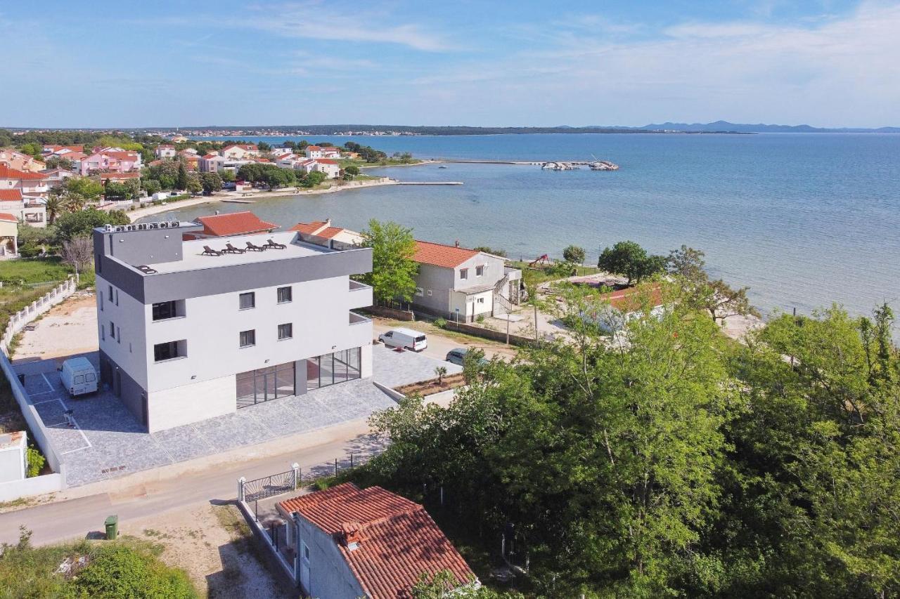 Apartments Bonaca With Jacuzzi Privlaka  Exterior photo