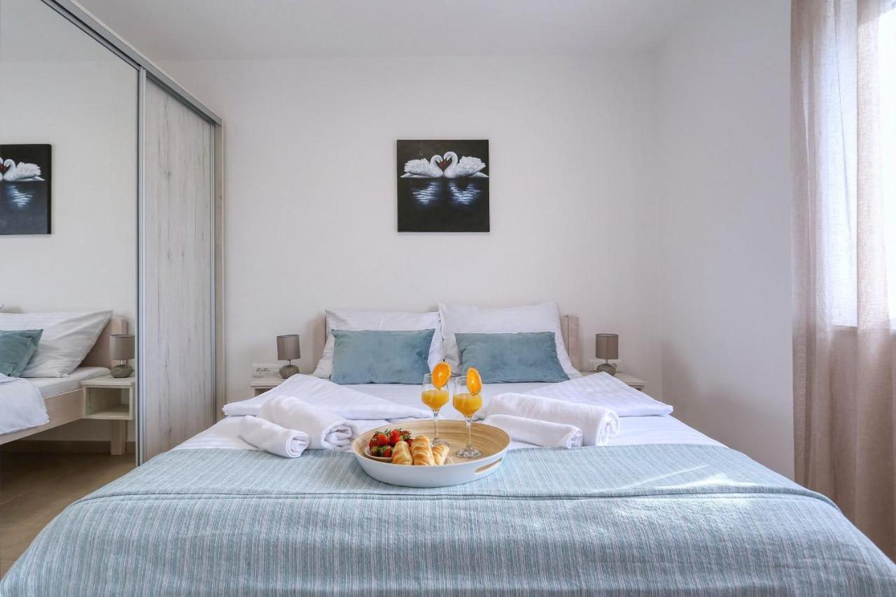 Apartments Bonaca With Jacuzzi Privlaka  Exterior photo