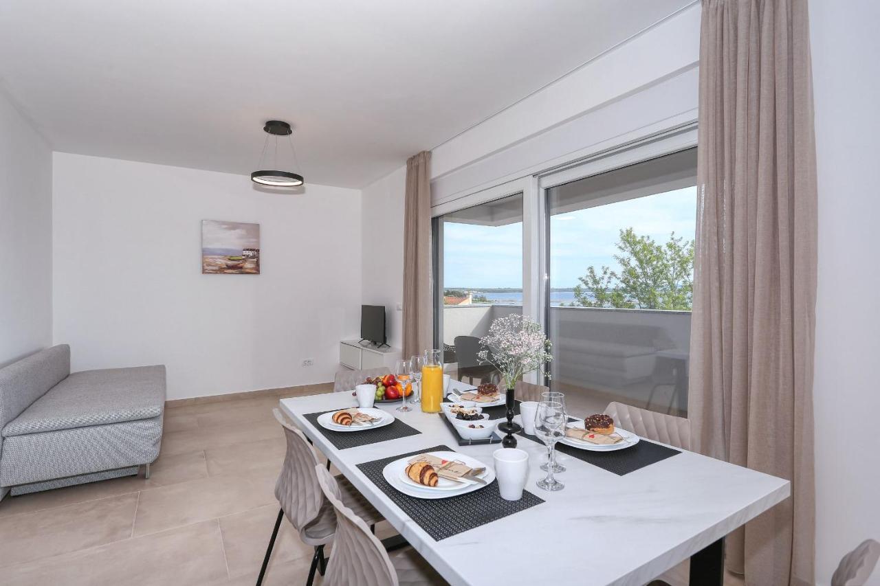 Apartments Bonaca With Jacuzzi Privlaka  Exterior photo