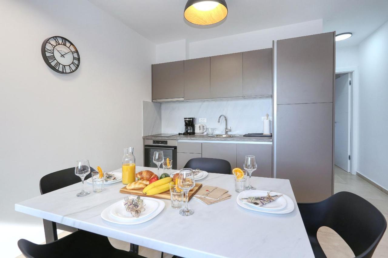 Apartments Bonaca With Jacuzzi Privlaka  Exterior photo