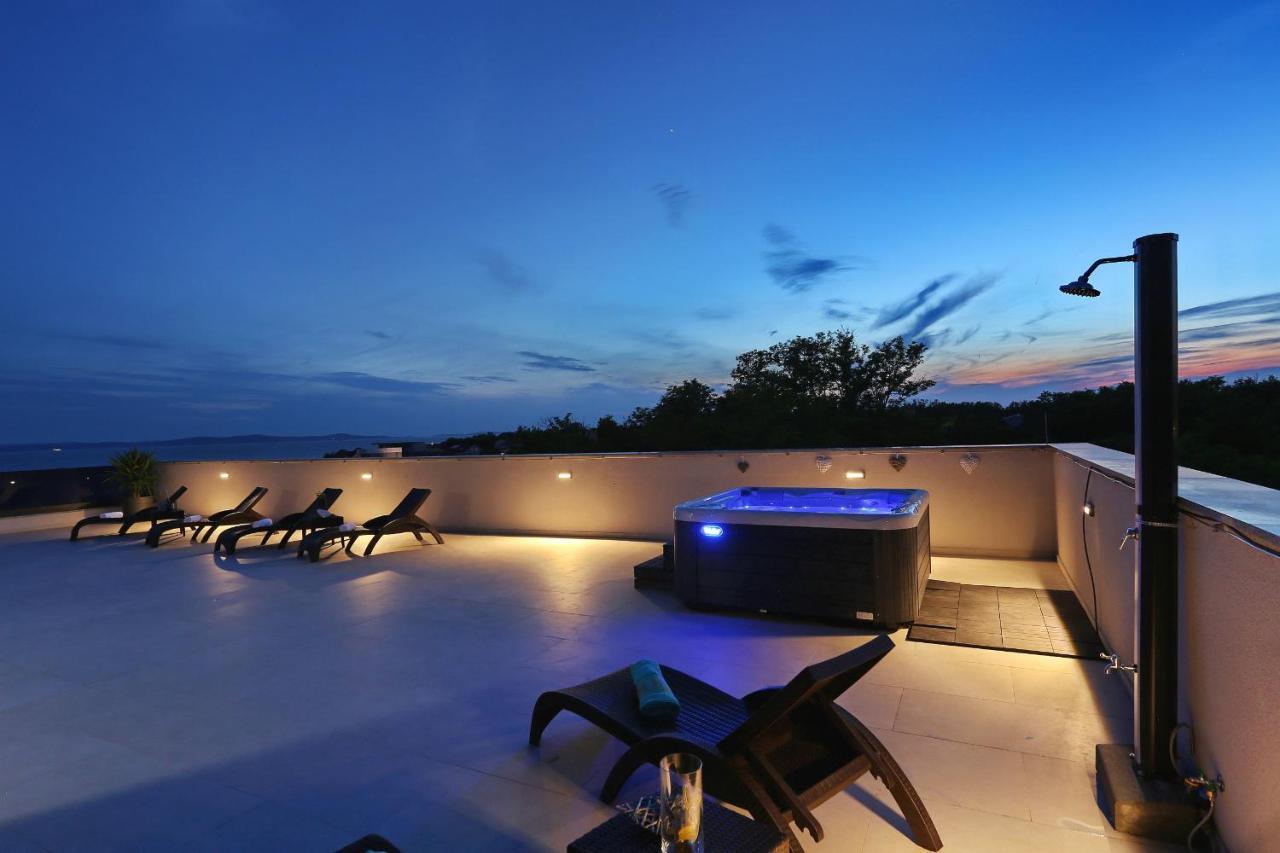 Apartments Bonaca With Jacuzzi Privlaka  Exterior photo